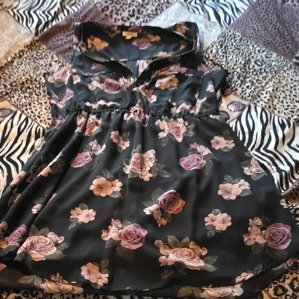 Ardene Pink and Black Midi Dress with Notched Collar and Cap Sleeves
